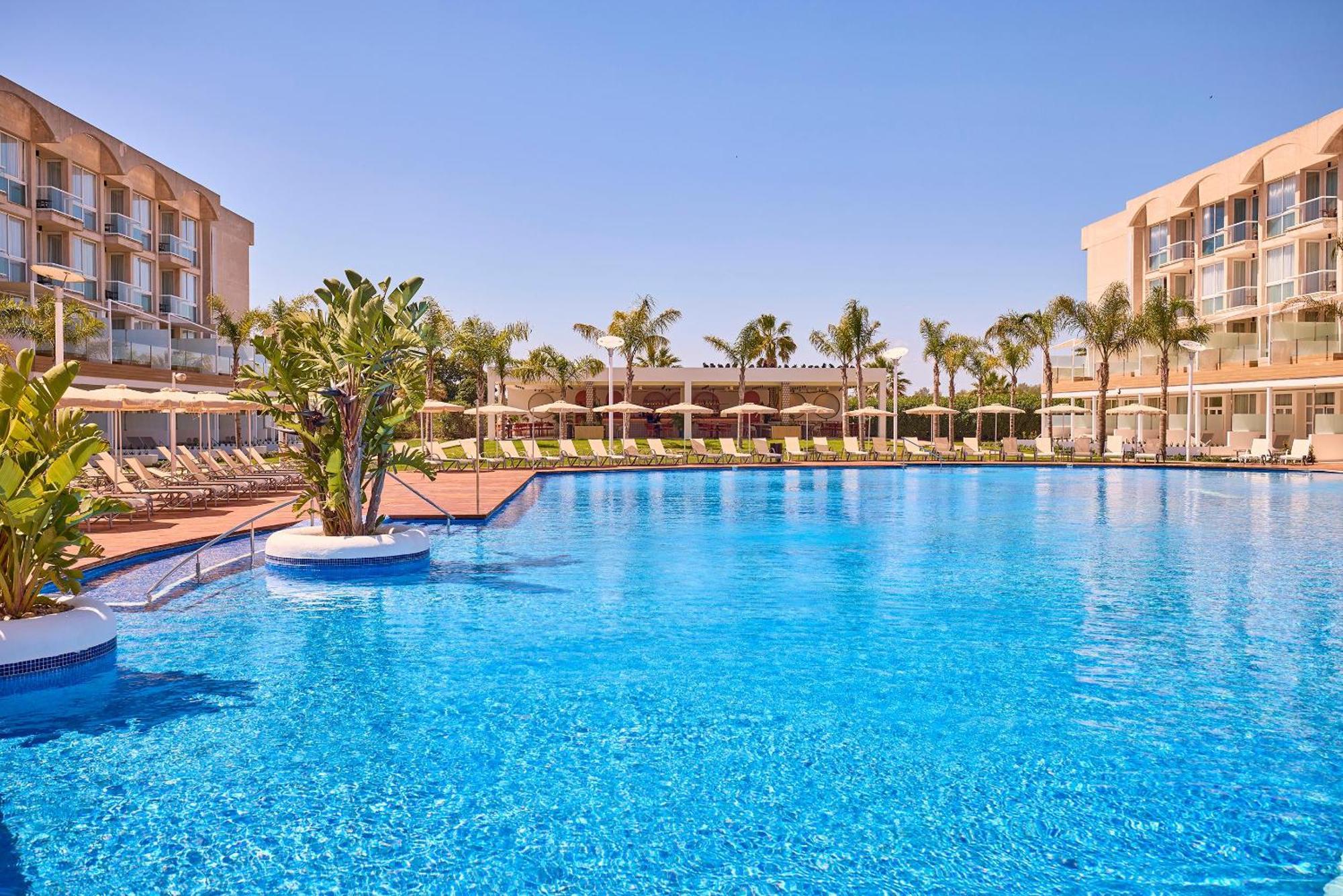 Apartamento Zafiro Alzinar Mar Adults Only - Refurbished 2025 Can Picafort  Exterior foto